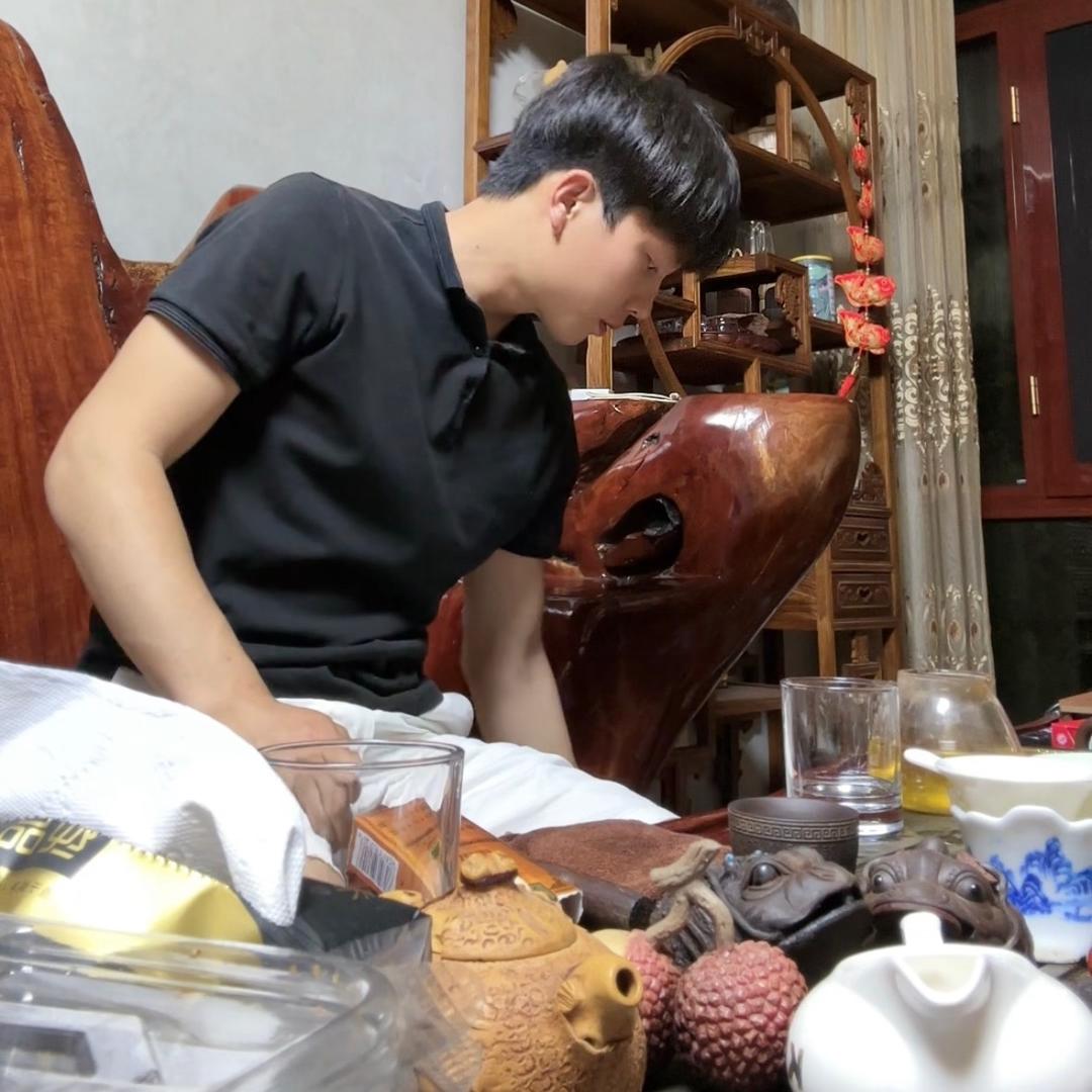 种樱桃的李鲜生