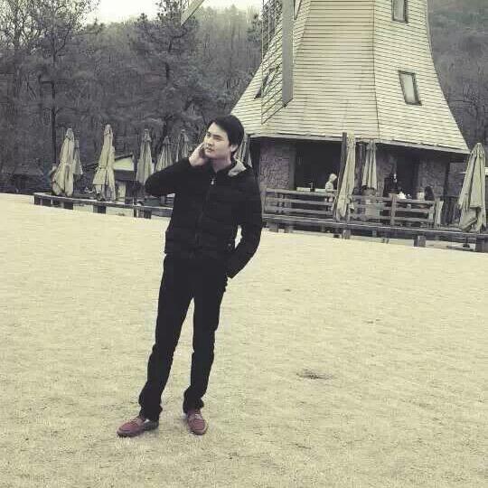 村里唯一的大学生