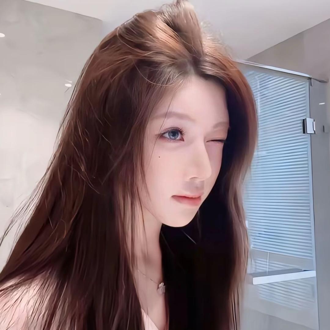 穿白丝的萝莉小蟑螂