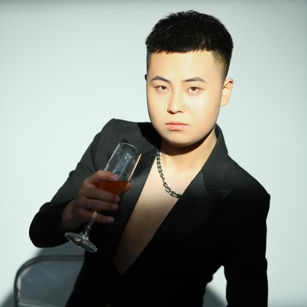 王小二.