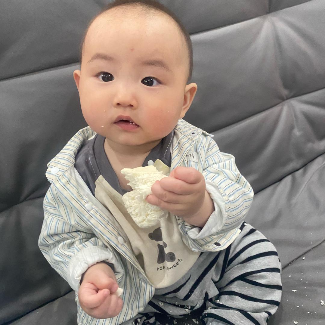 烁烁是个小吃包