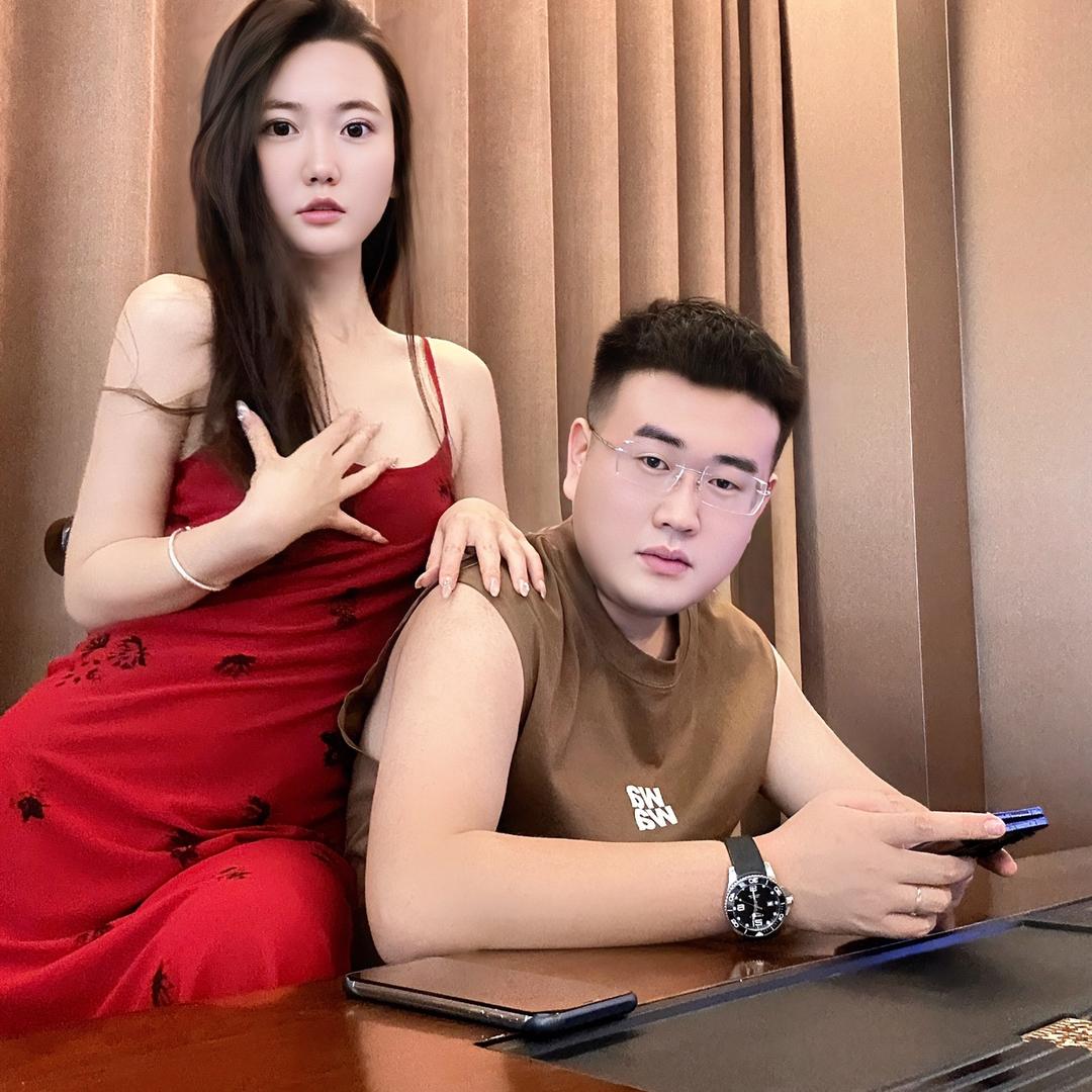王富.