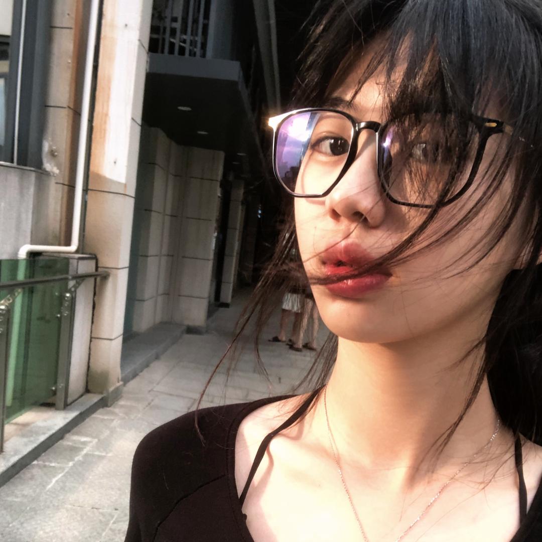 一只小莎鱼🐟