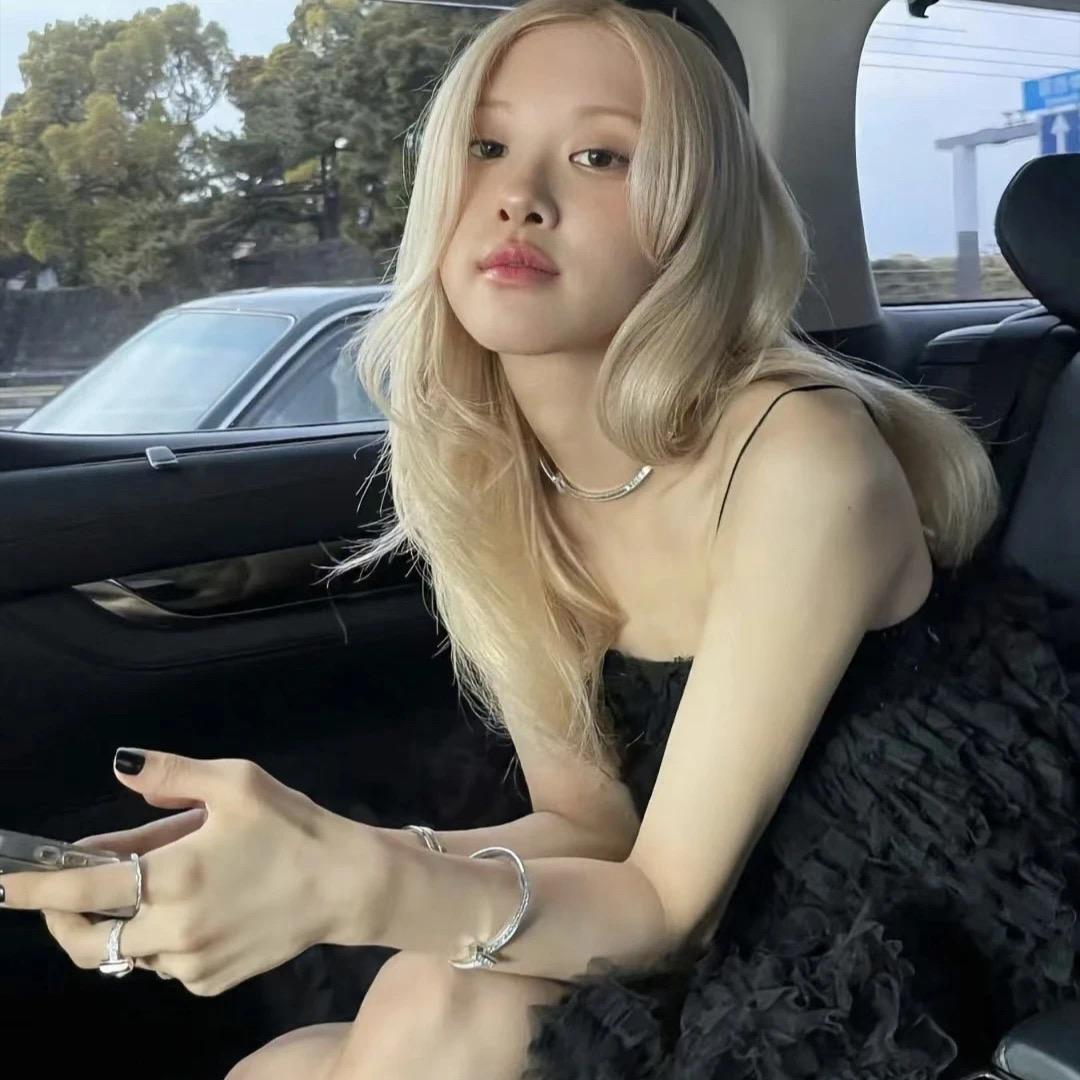 是个母单花