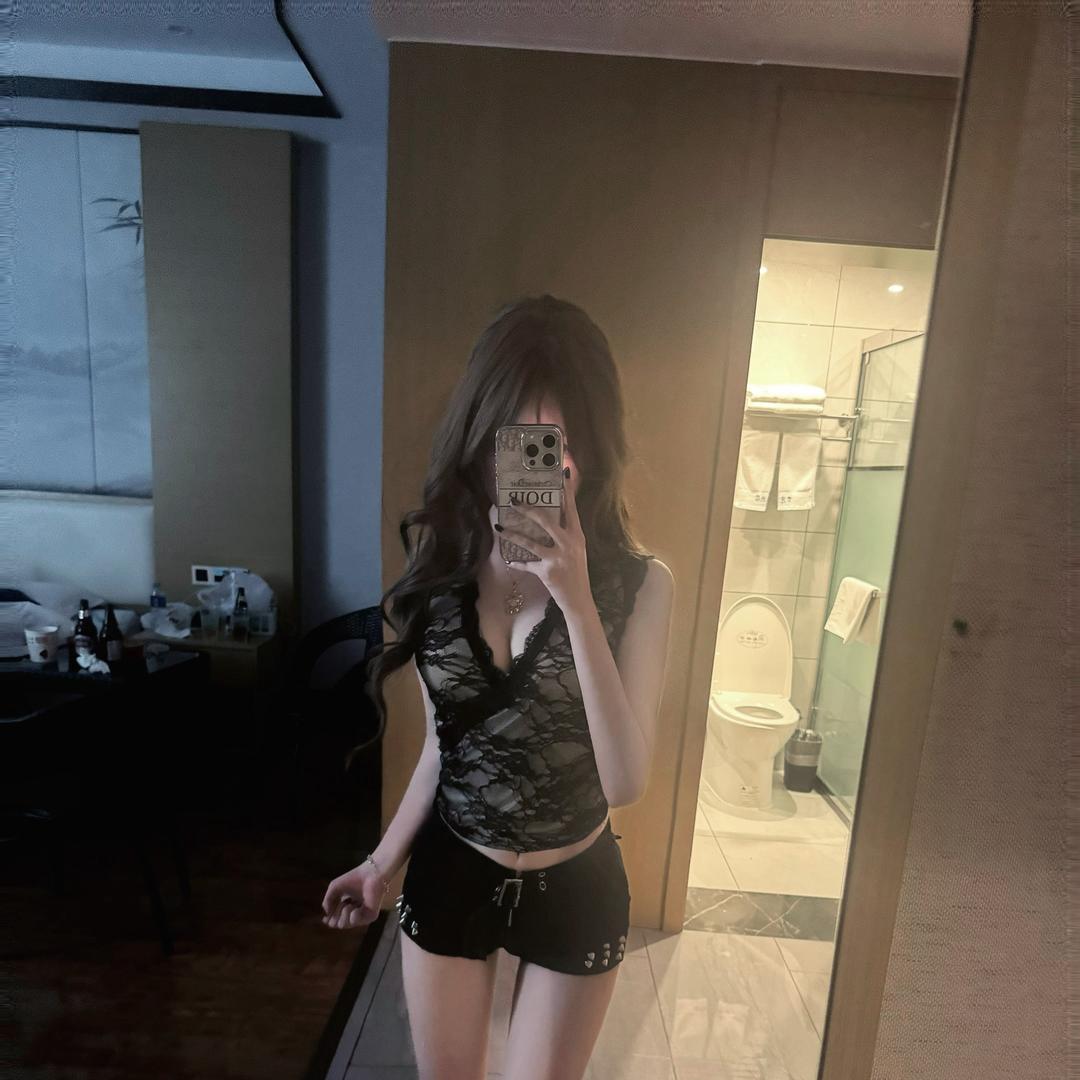 26185796347