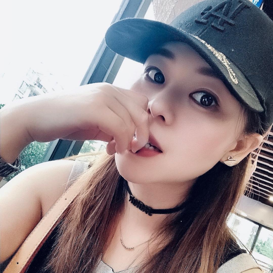 设计师   E.va💞