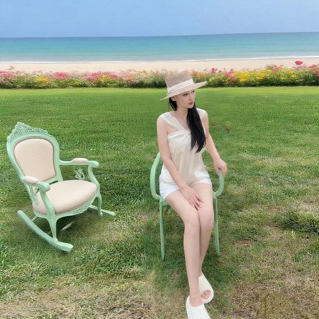 近朱.