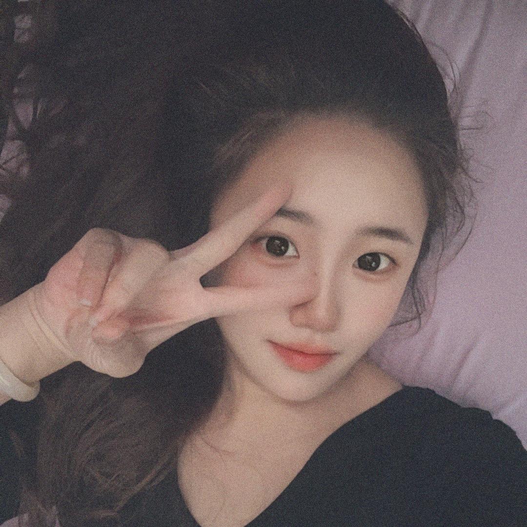 晚己👧