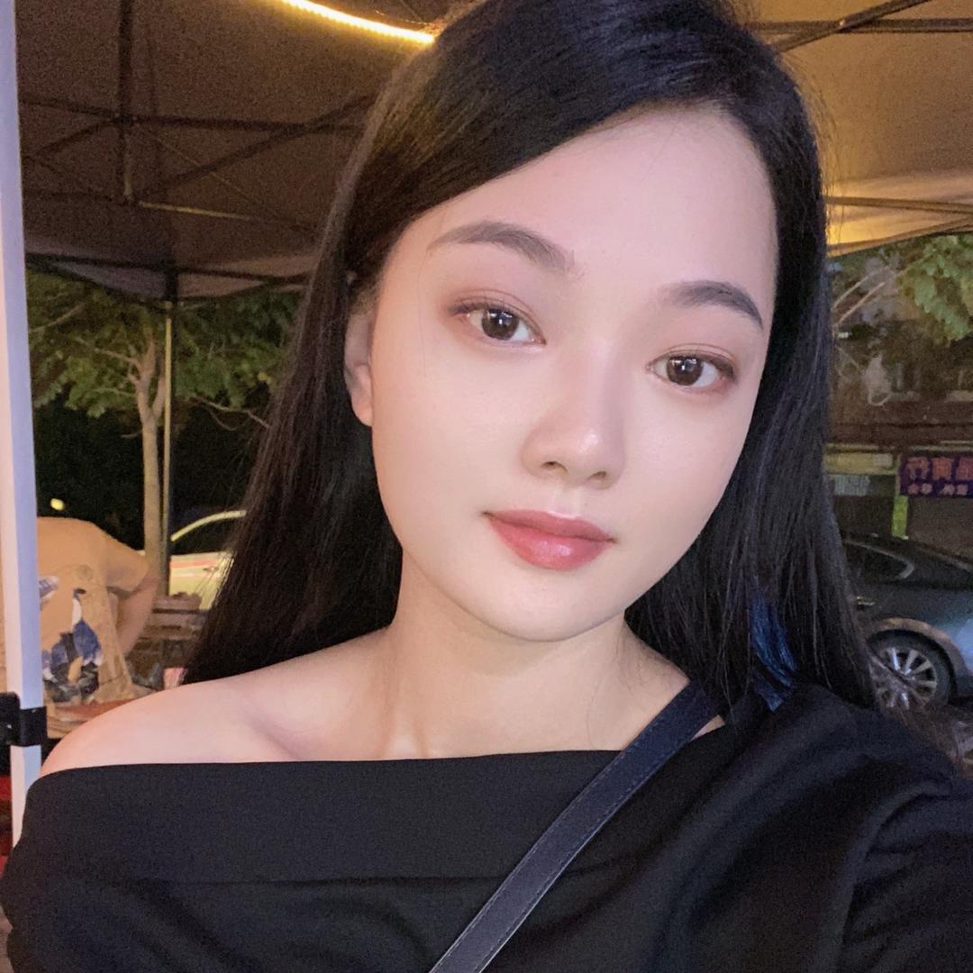 -琪琪猪-