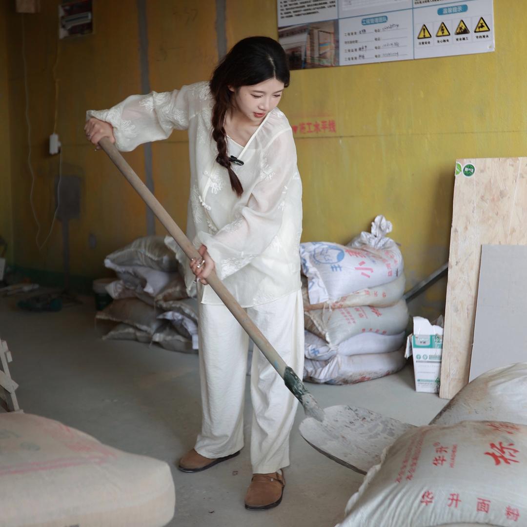 孟瑶在丽水装修