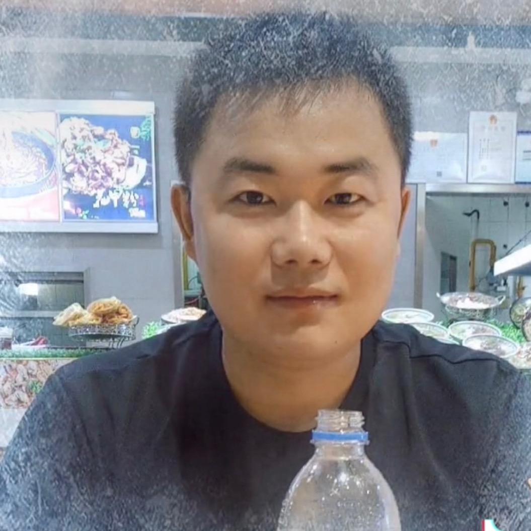 扛着菜刀的诗人