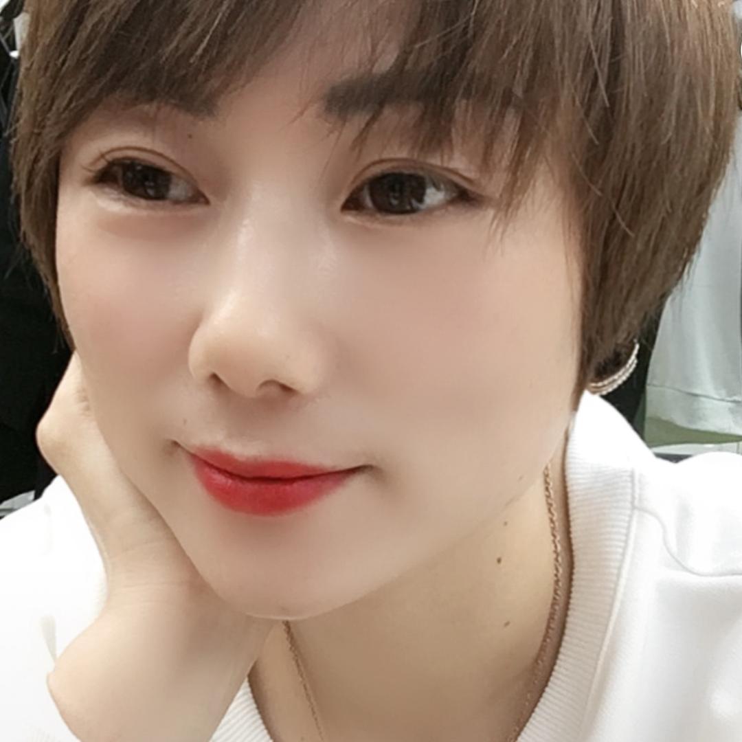 石狮柚甜服装