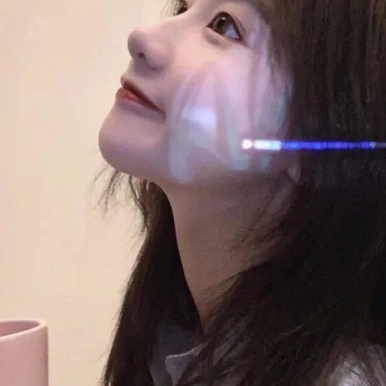依依