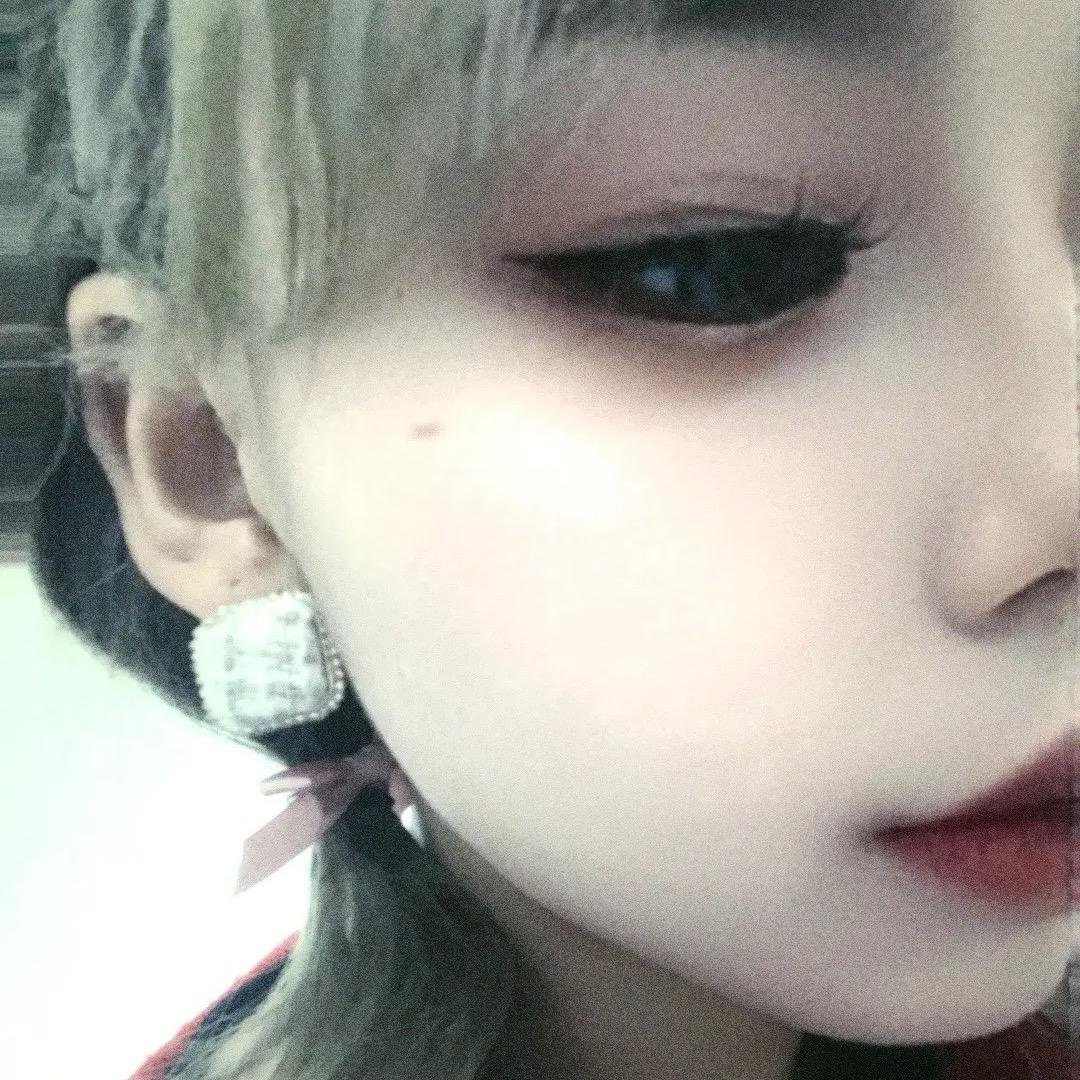 萌~•☆•爱;♥会诚实。。