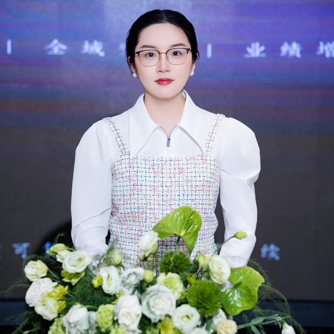 宁波做皮肤的曾艳