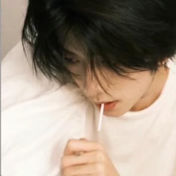 乂氼