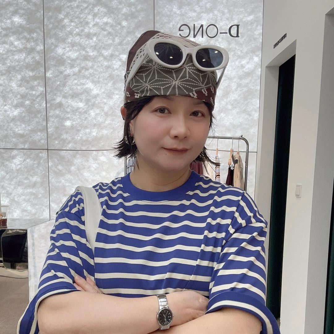 贵定小众设计师品牌女装亚丹none