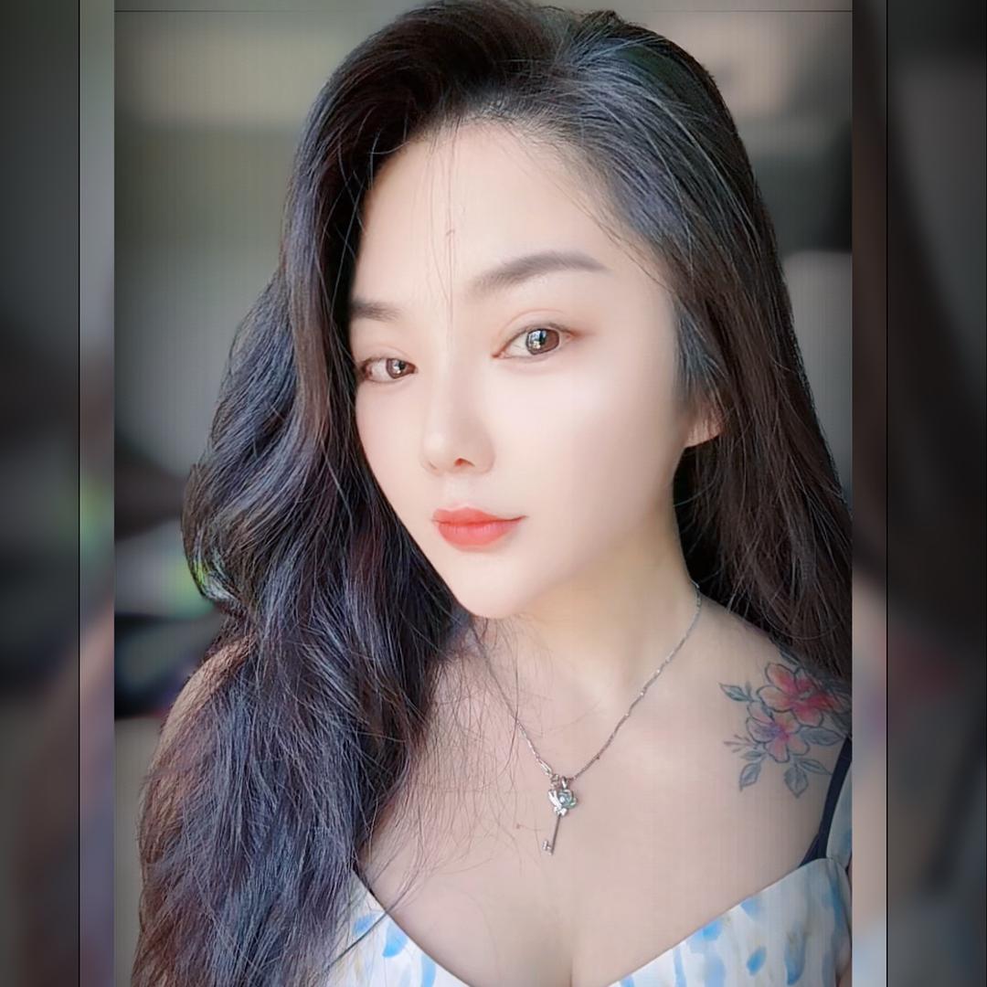 曾小蜜户外