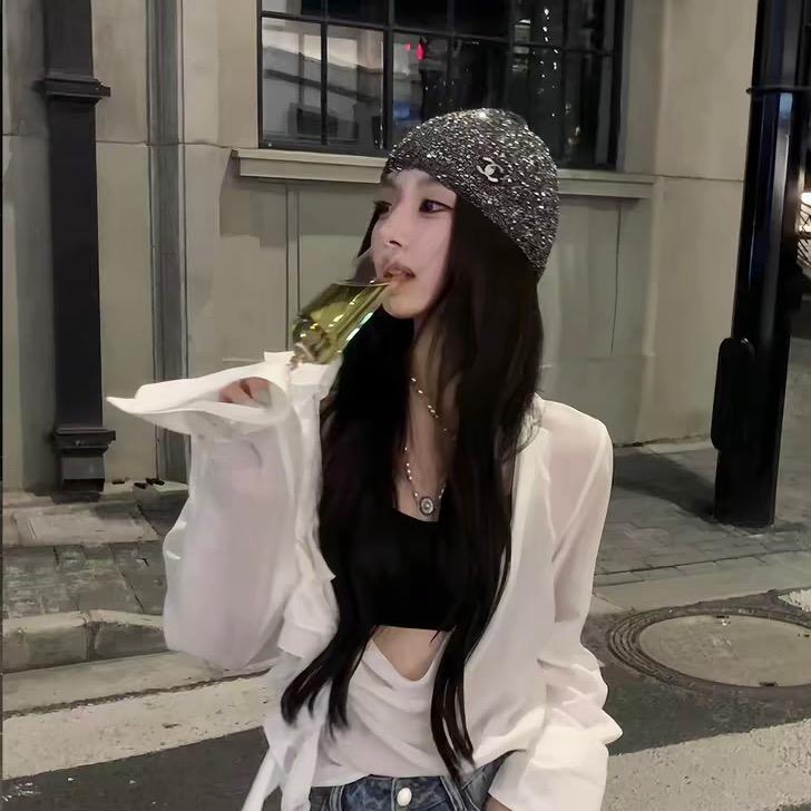 @_