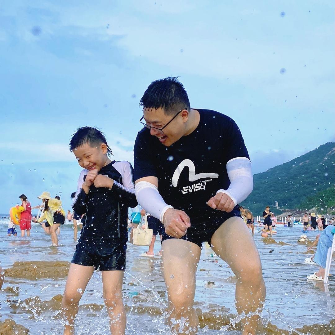 爱笑的大庆爸爸