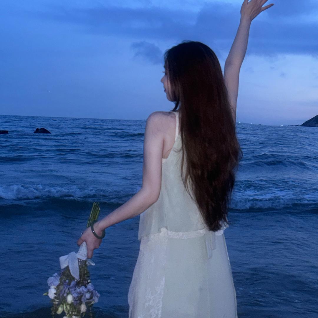 𝓤𝓷𝓻𝓮𝓺𝓾𝓲𝓽𝓮𝓭