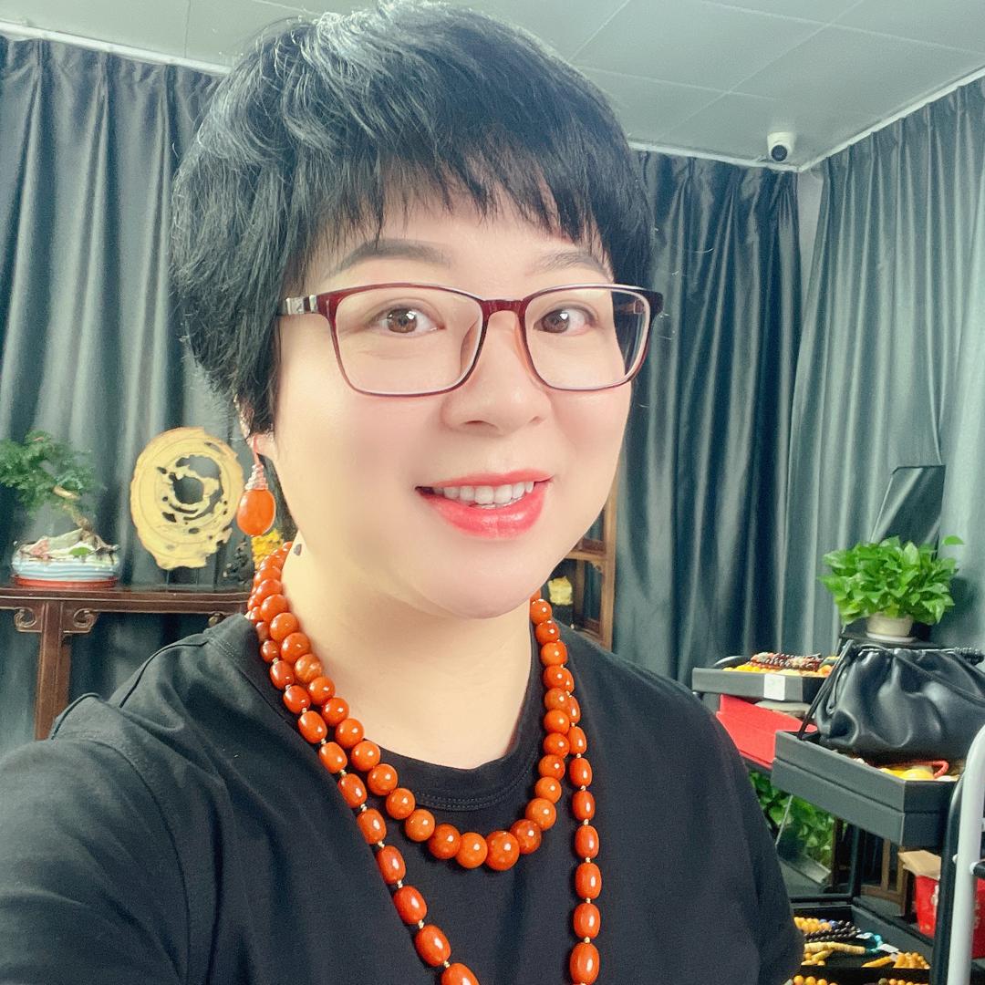 老板娘珍藏珠宝