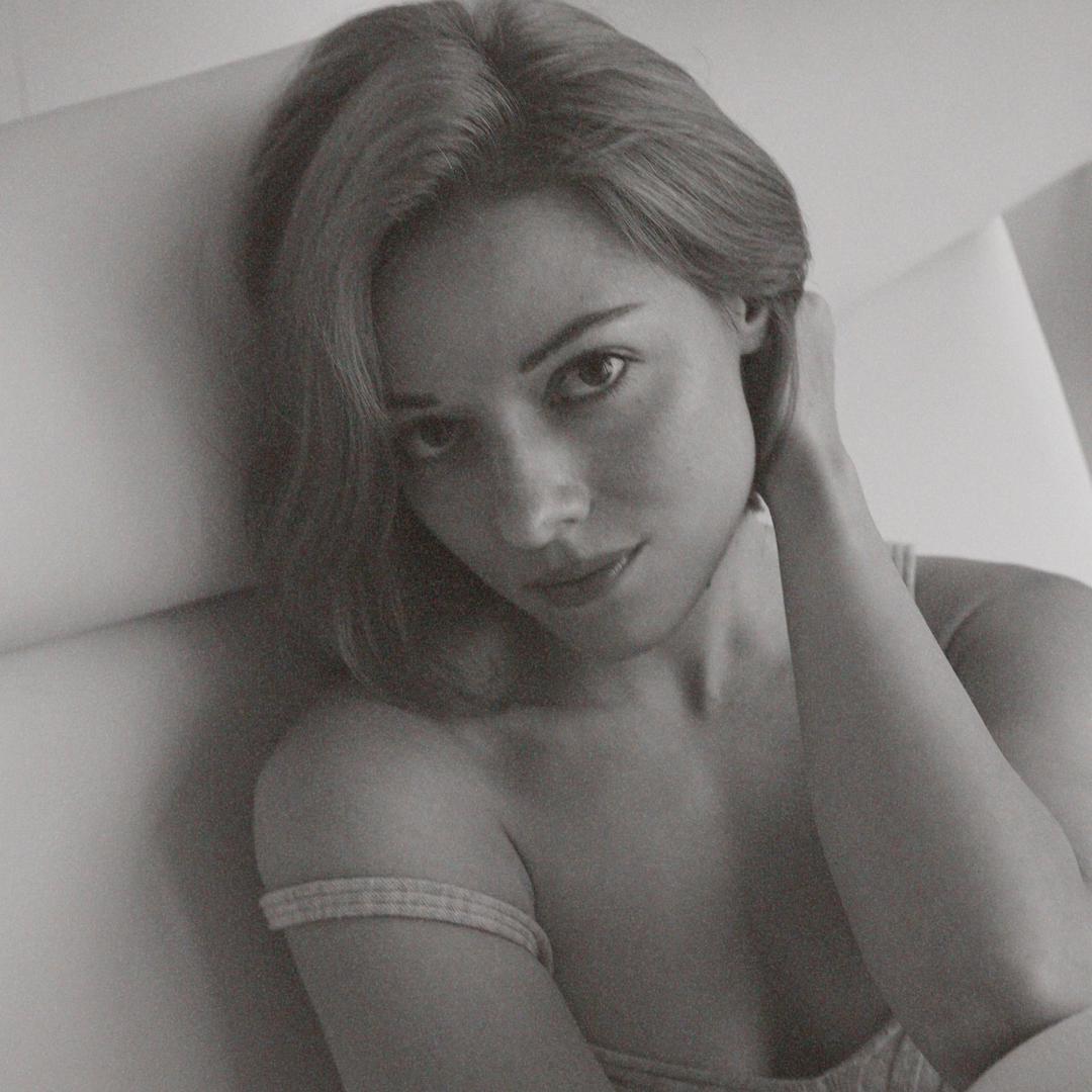 KRISTINA柯丽丝