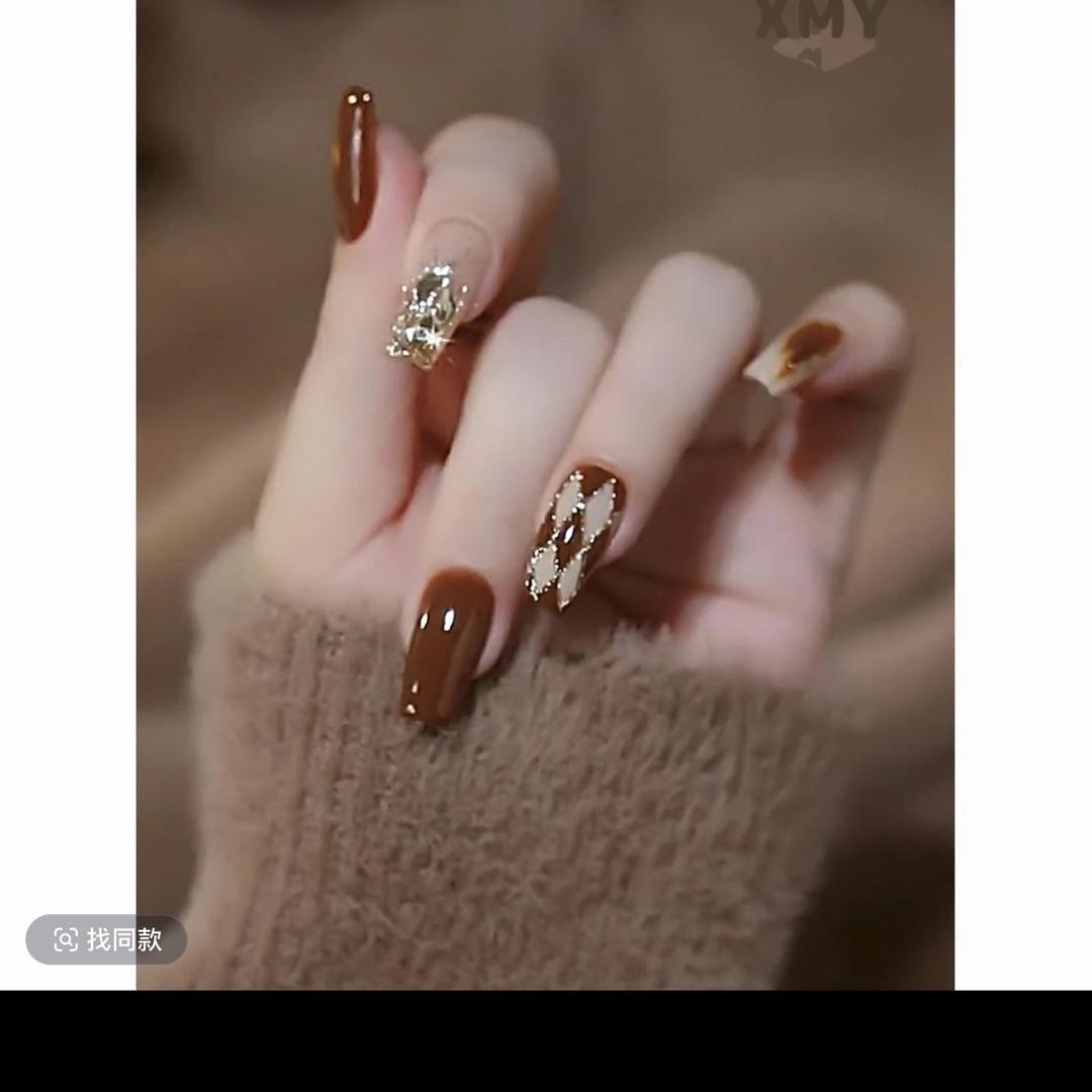 卖建材的小姐姐