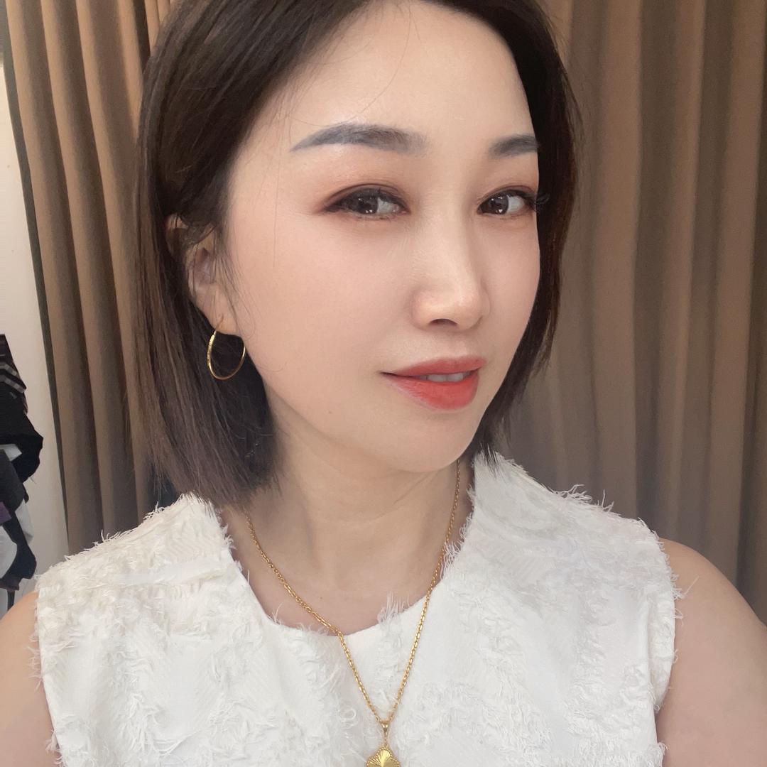 奢美服饰穿搭