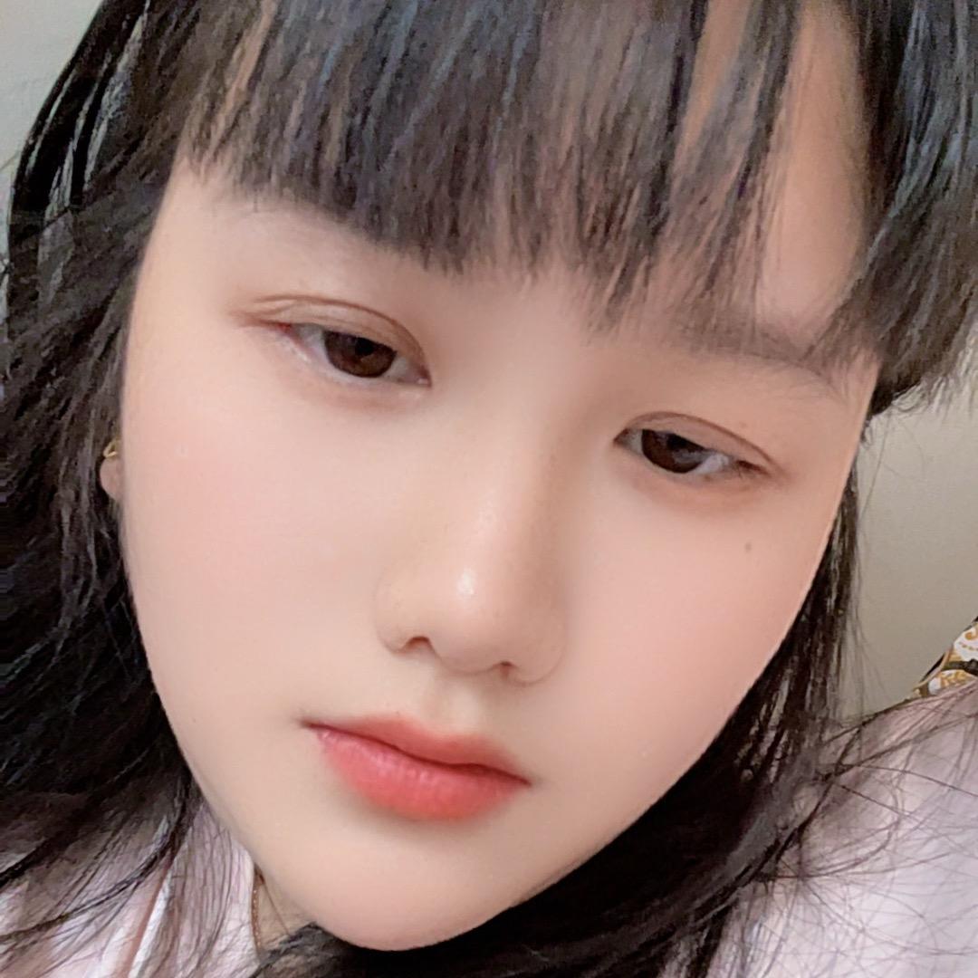 @胡家小姐姐