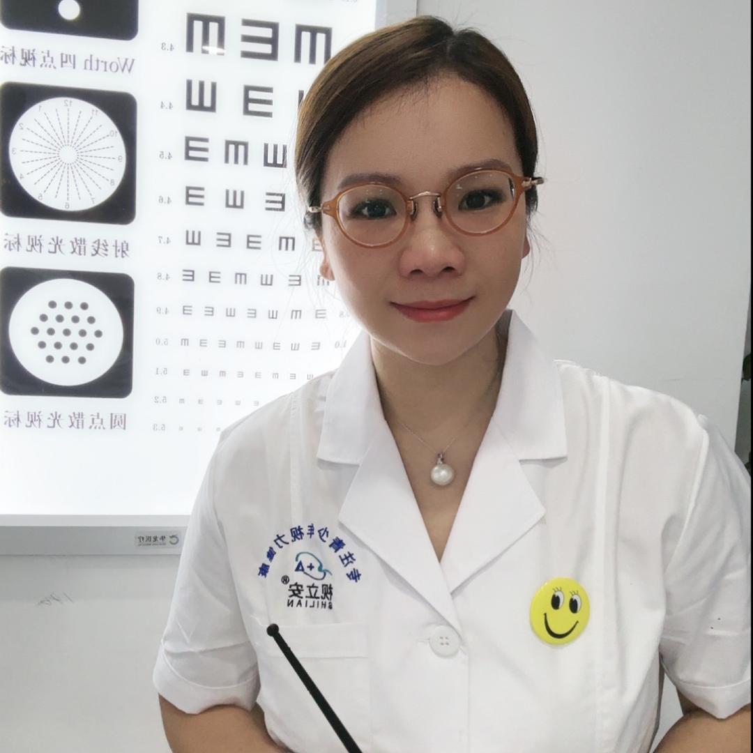 @黄圆圆 视光师