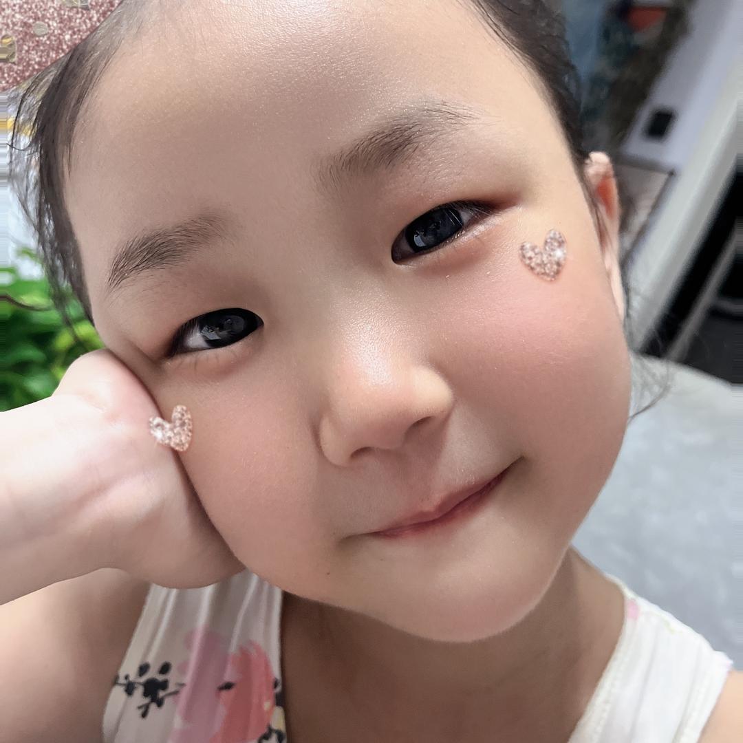 是晨艺吖