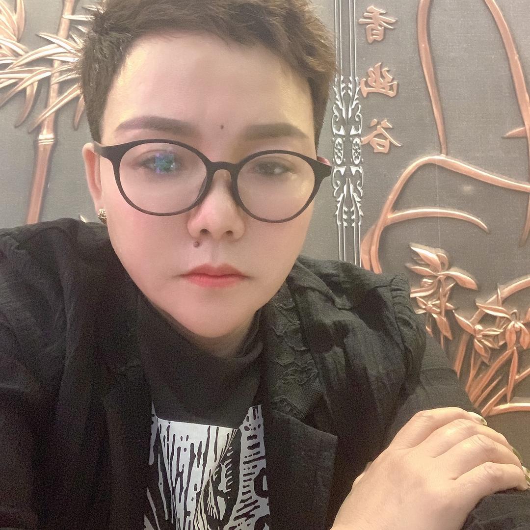 向往鹰的飞翔吴佩玲