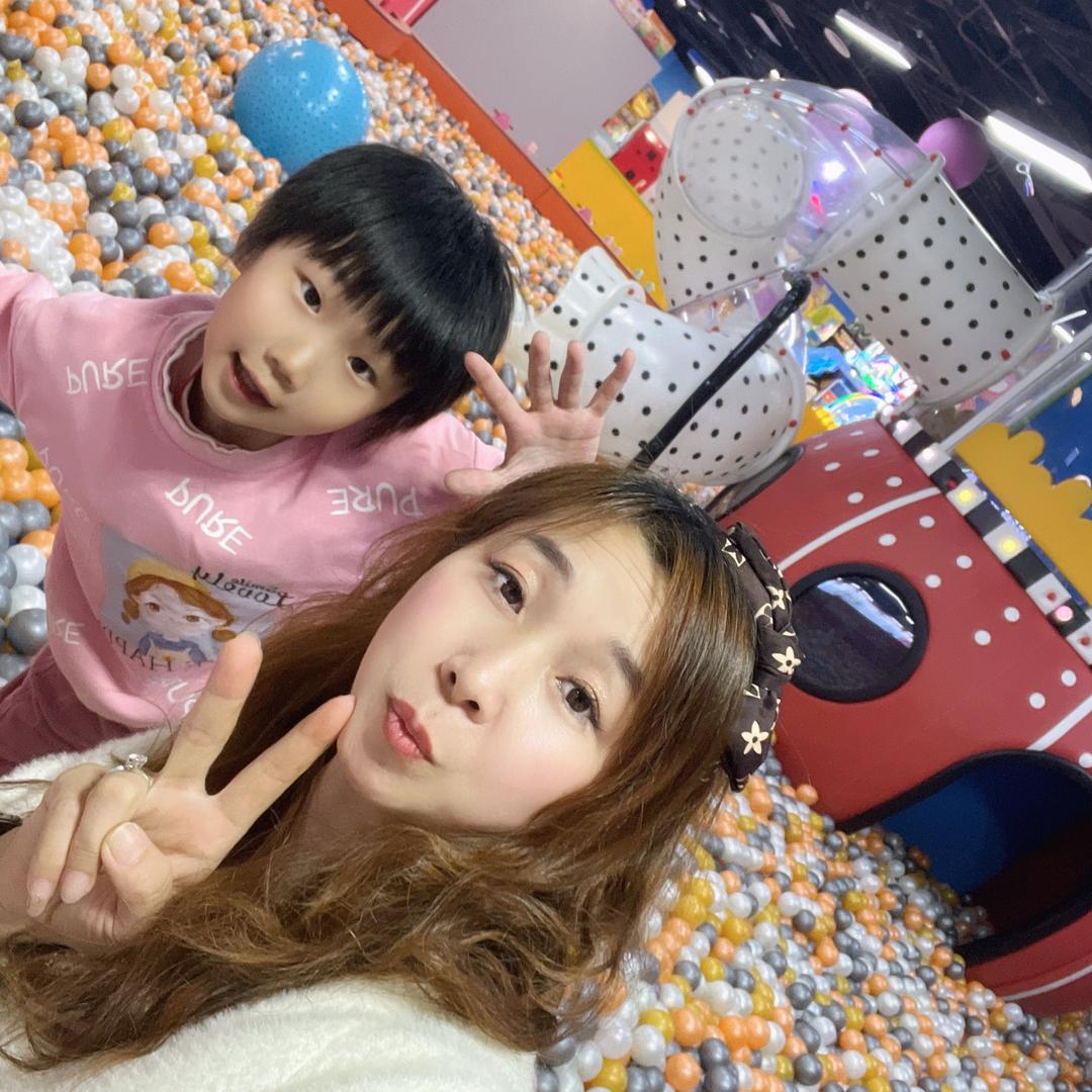 焦丽敏珠宝顾问