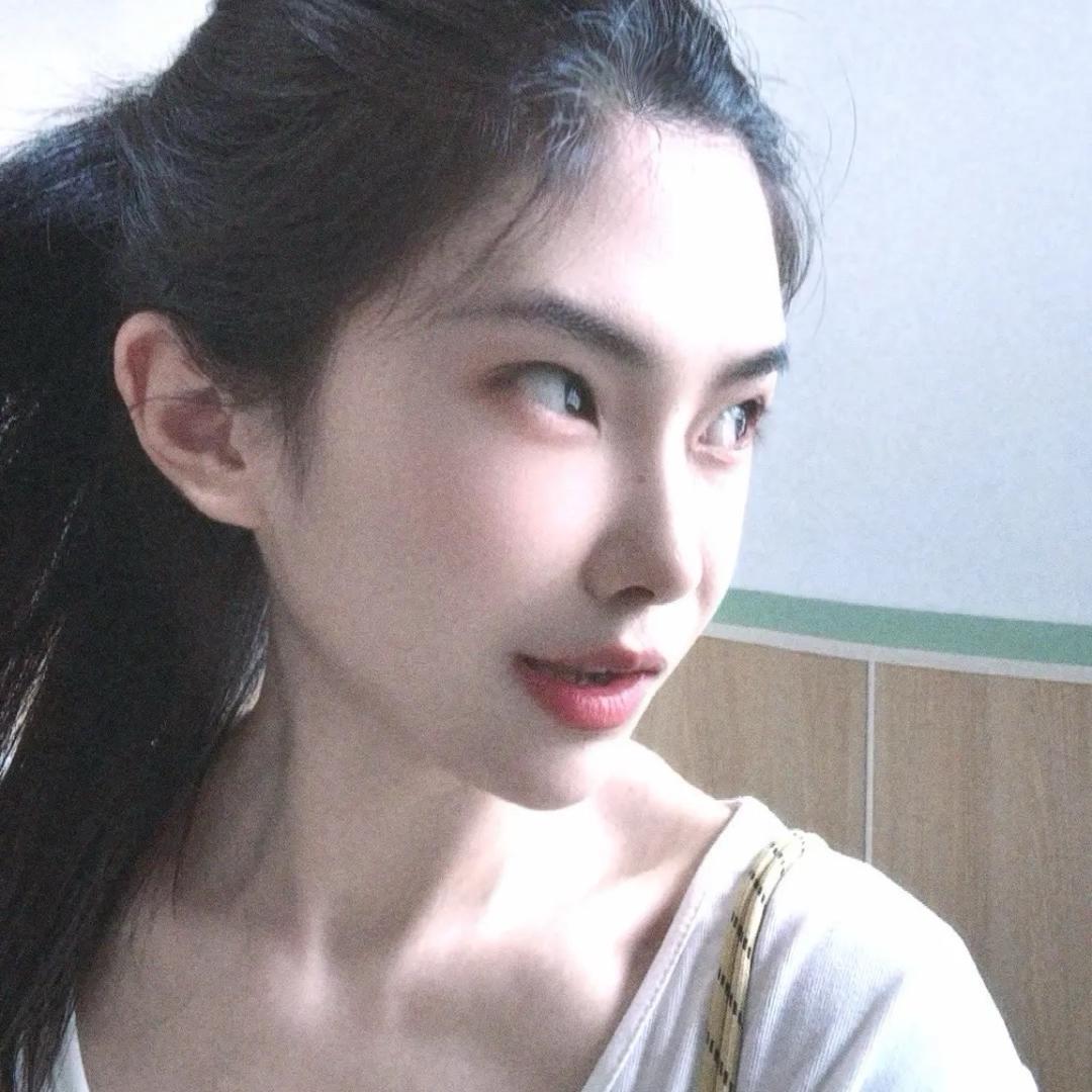 筱筱爱睡觉💤