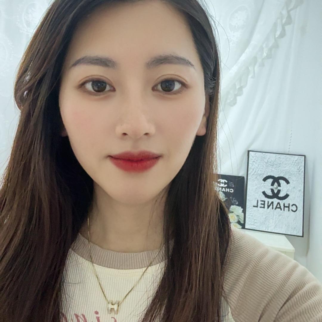 丽丽💖🎊