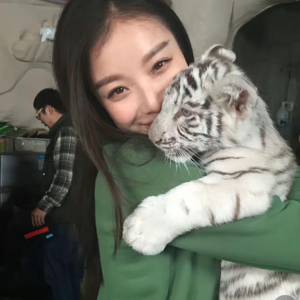 张小美🐳