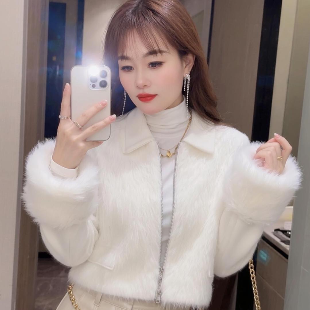 霞（单身妈妈）