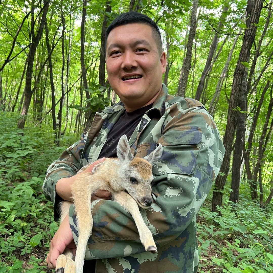 滕飞翔