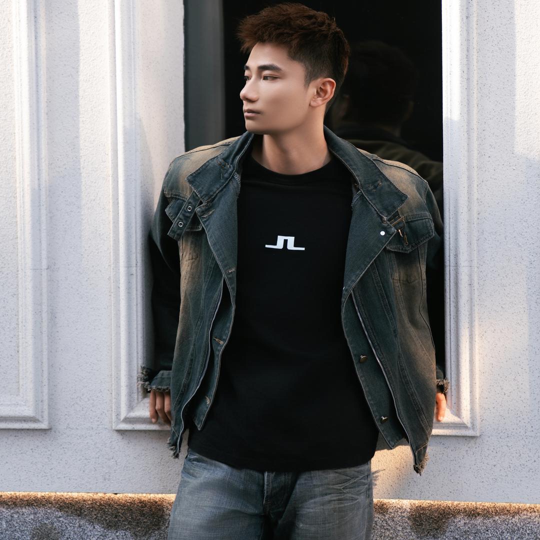 陪你减肥逆袭的小亮