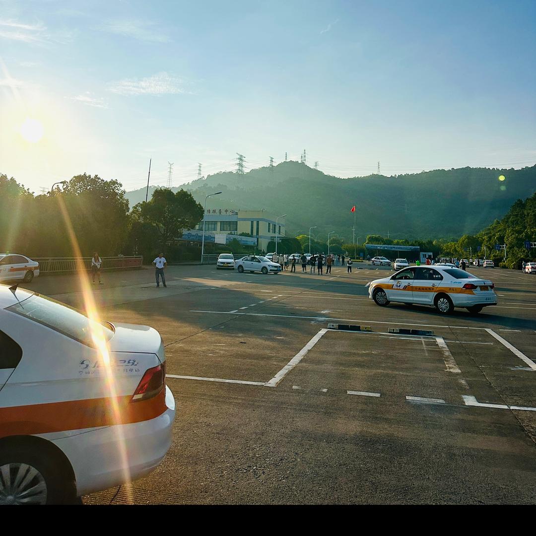 宁波驾校李教练