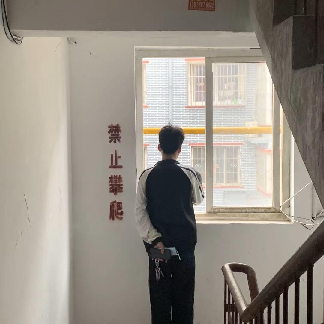向北