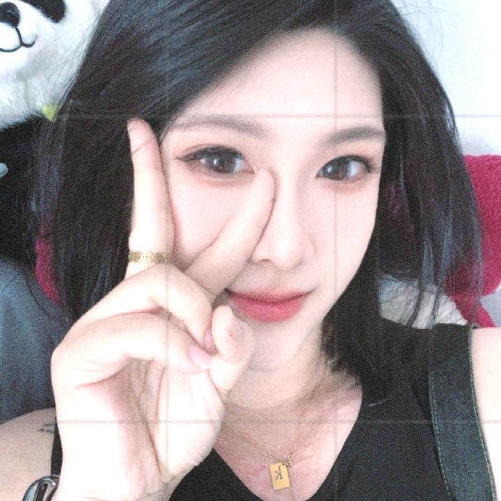 🐳元很开心
