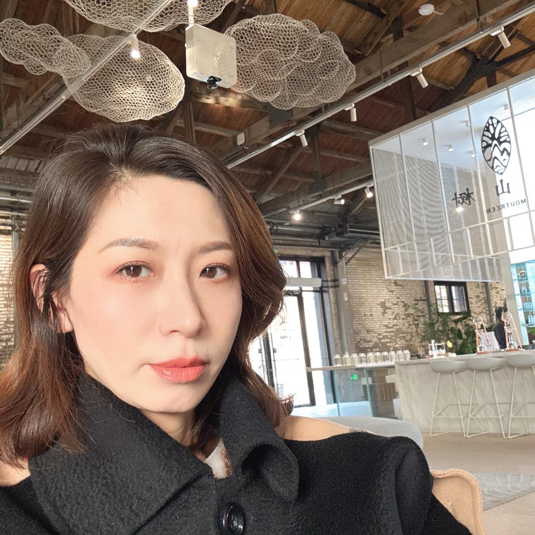是Lucy呀