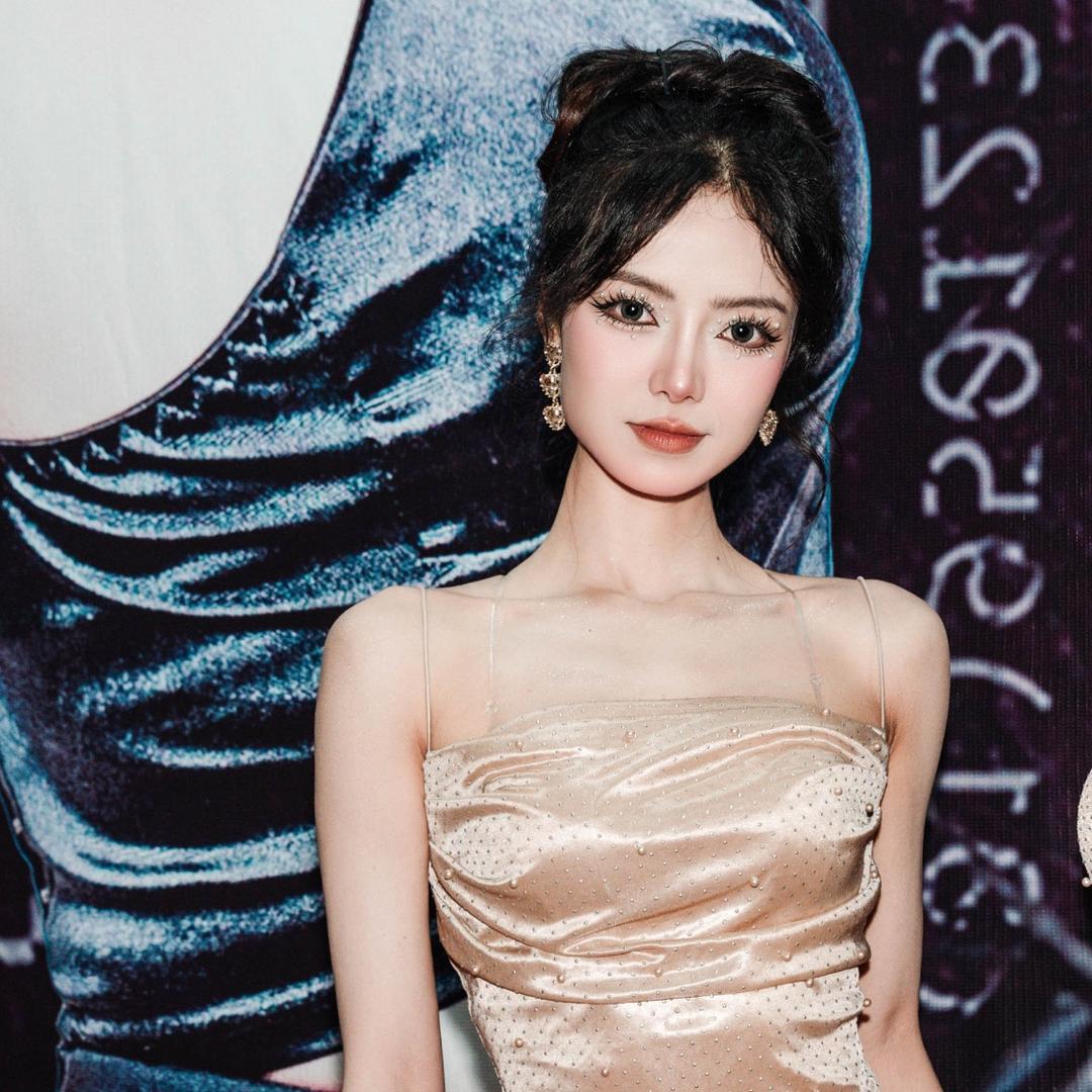 小阿星✨（发疯形态）
