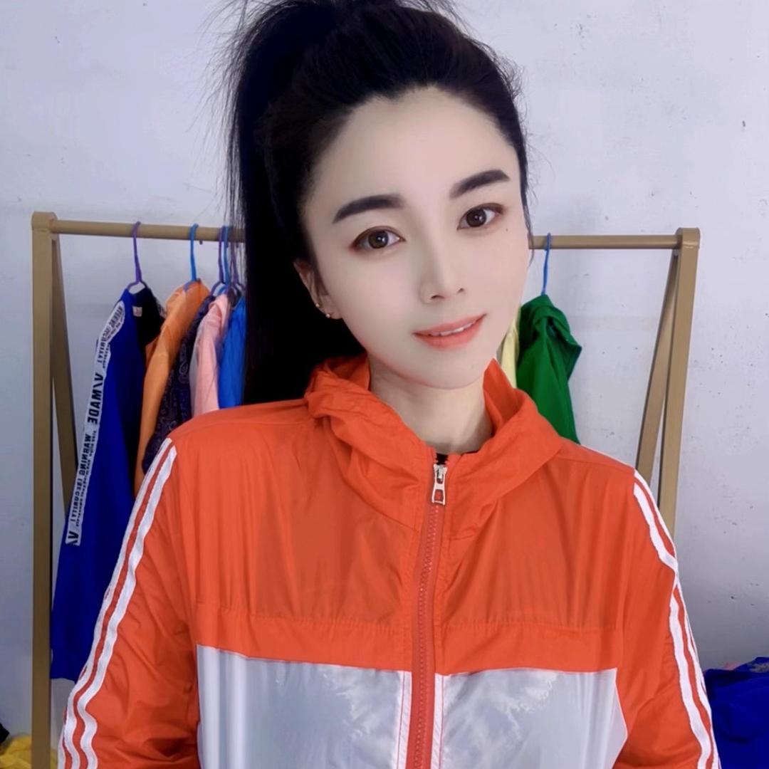 宏达女装工厂店