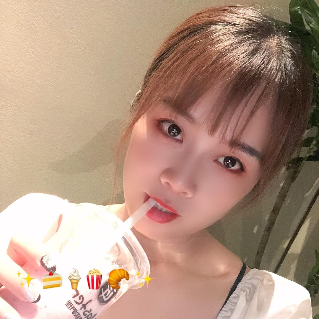 嫔嫔一笑😘
