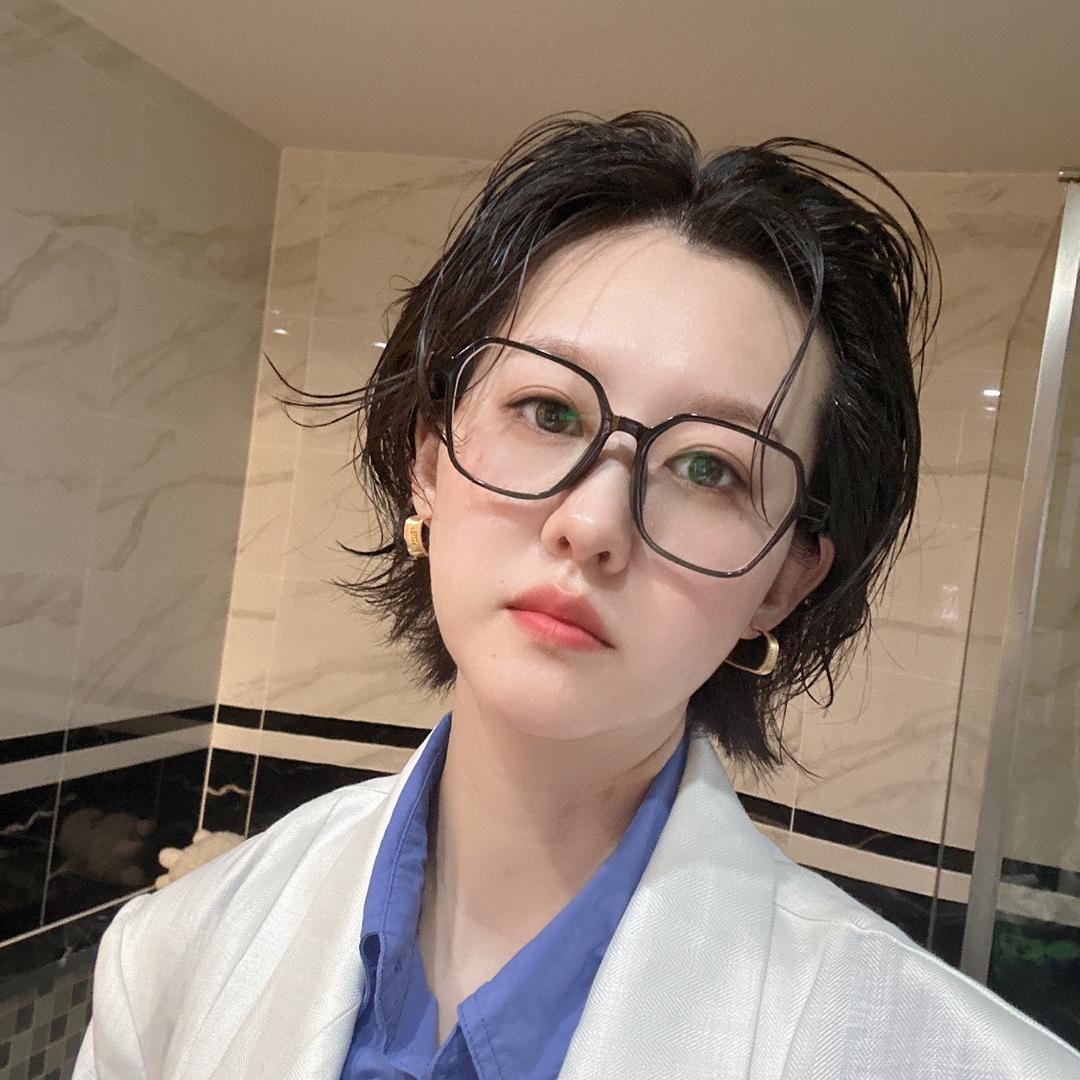 讲宜兴话个戴戴💄💋👄👑💍