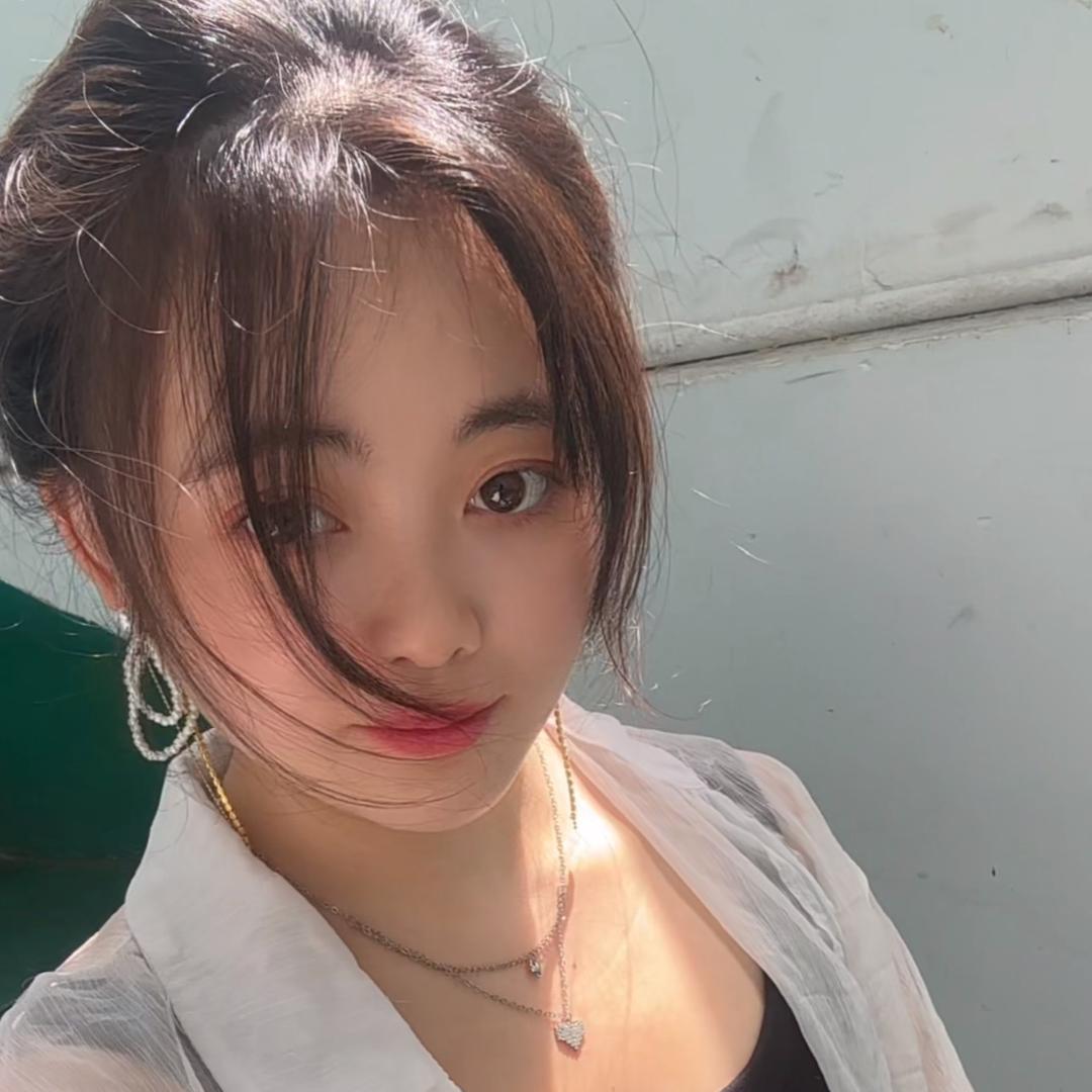 小妞别动【985】