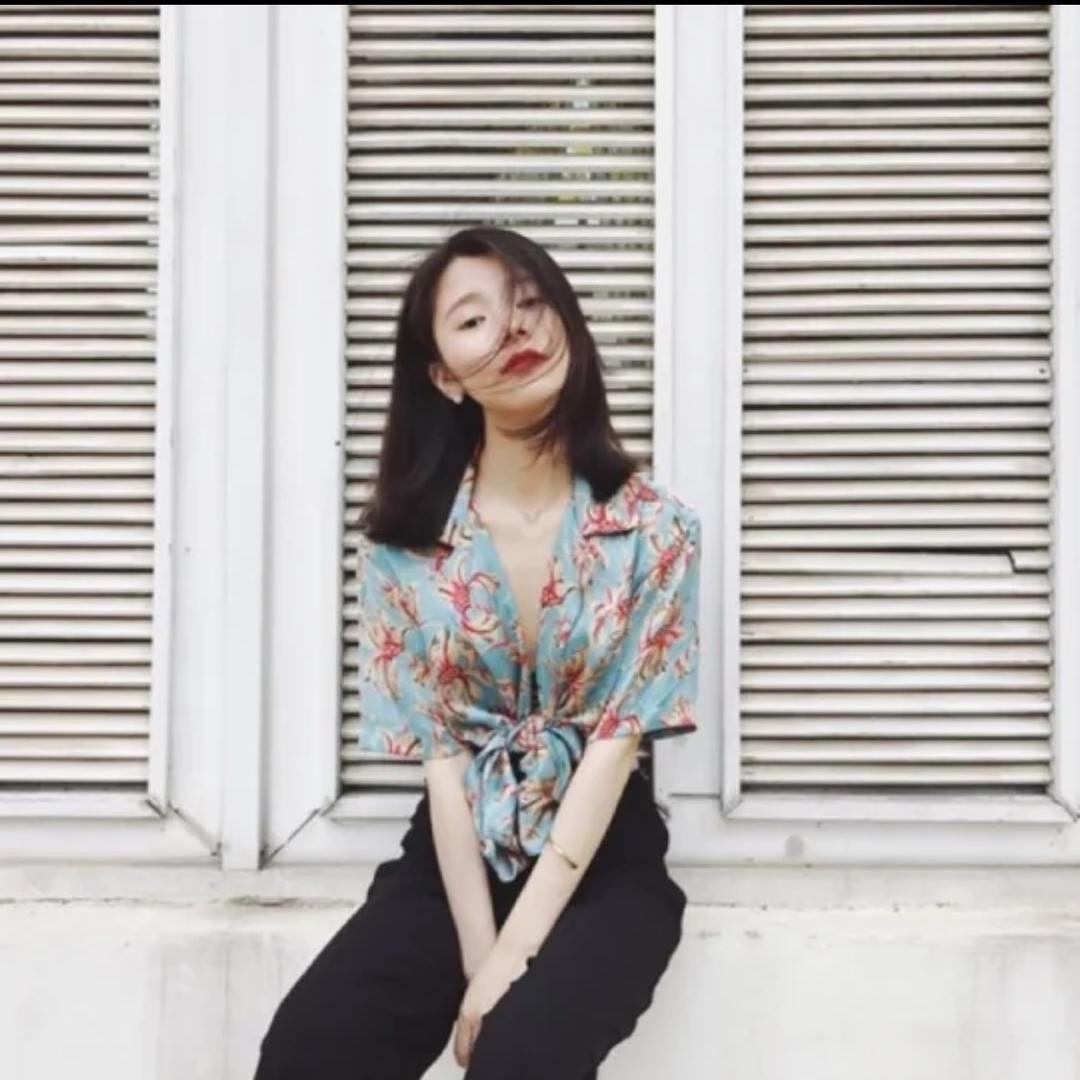 杨意子_